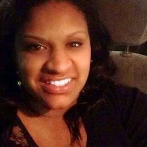 Meet your Posher, Elaina